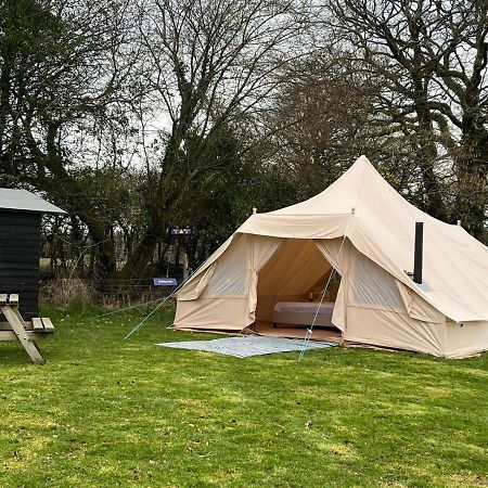 1 Glamping Tent With Kitchen & Electric On Small Family Campsite, No Bedding Supplied Narberth Zewnętrze zdjęcie