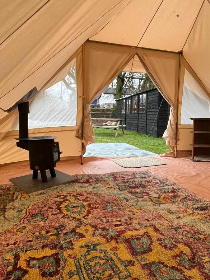 1 Glamping Tent With Kitchen & Electric On Small Family Campsite, No Bedding Supplied Narberth Zewnętrze zdjęcie
