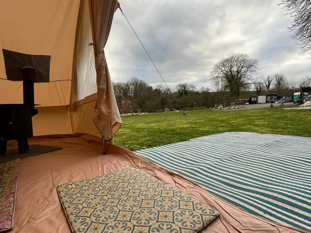 1 Glamping Tent With Kitchen & Electric On Small Family Campsite, No Bedding Supplied Narberth Zewnętrze zdjęcie